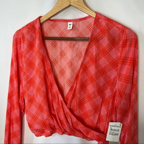 BP. Women's Surplice V-Neck Crop Top in Pink-Red Ian Bias Plaid - Sz M - Picture 5 of 11
